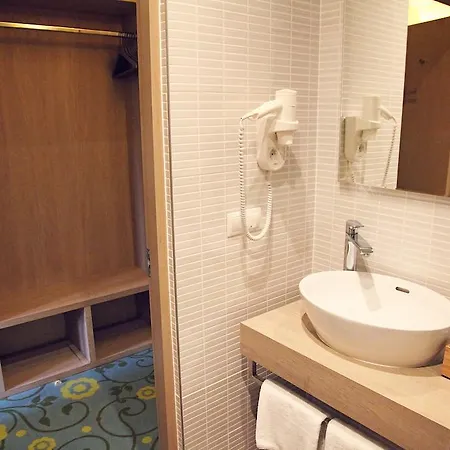 Hotell Rudninkai VNO